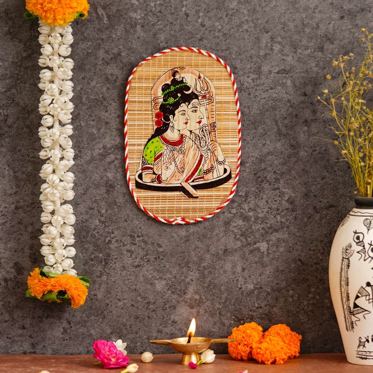 Oval Shaped Design Bamboo Hand Crafted Wall Hangings Of Shiv Sakti For Home Decor